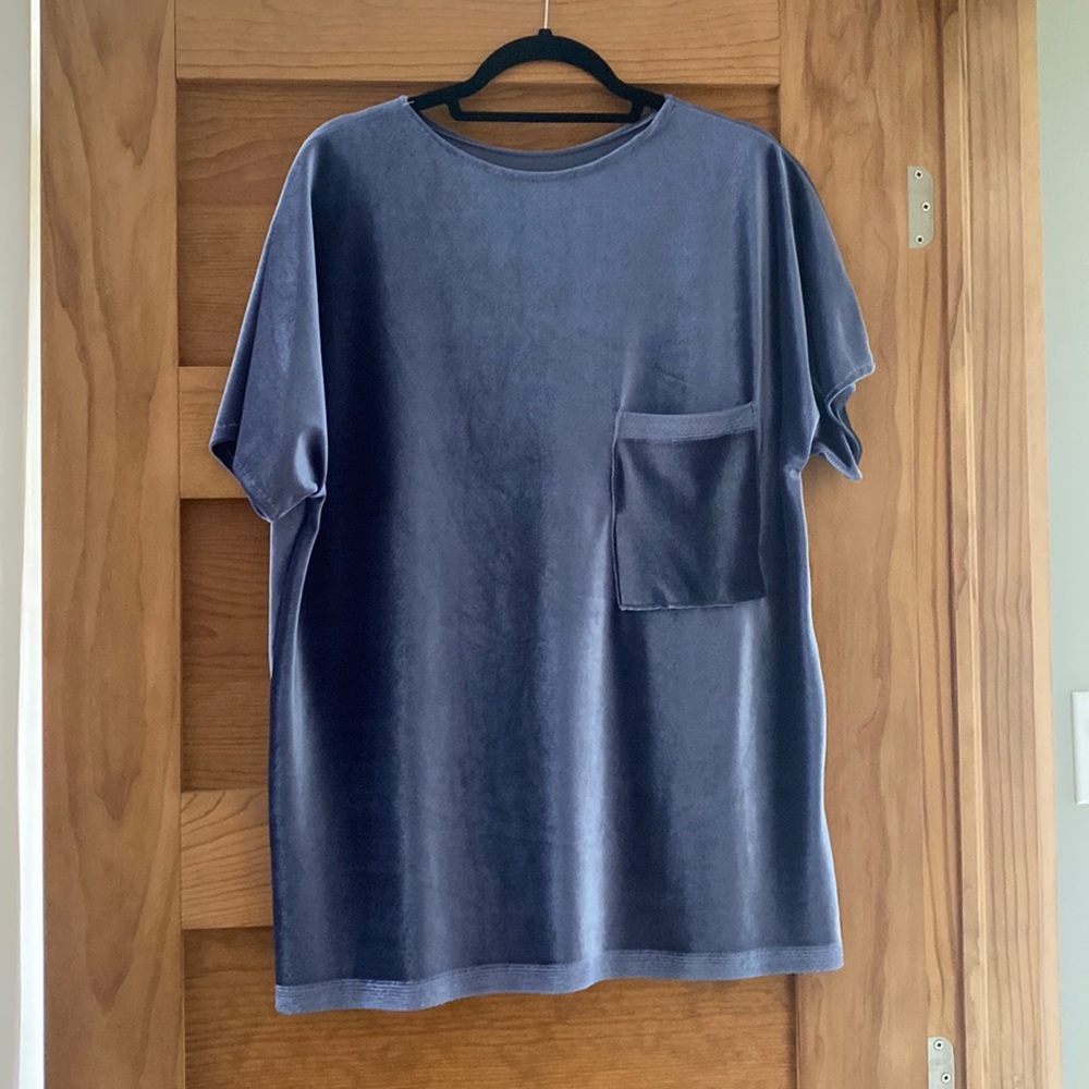 High quality oversized velour t-shirt